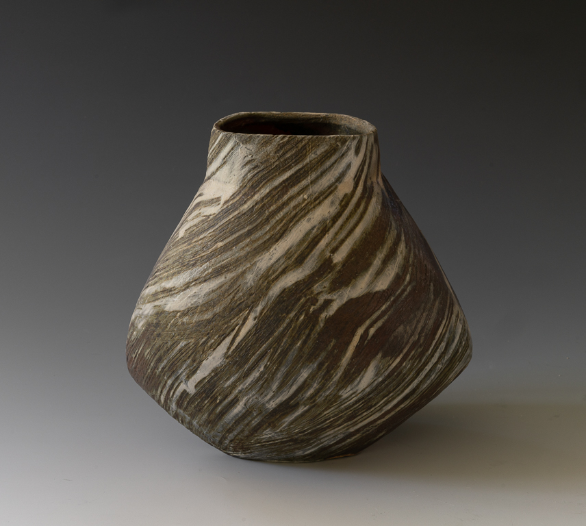 Spade Vase (view A)h 7.5"  w 8"  d 6.25"