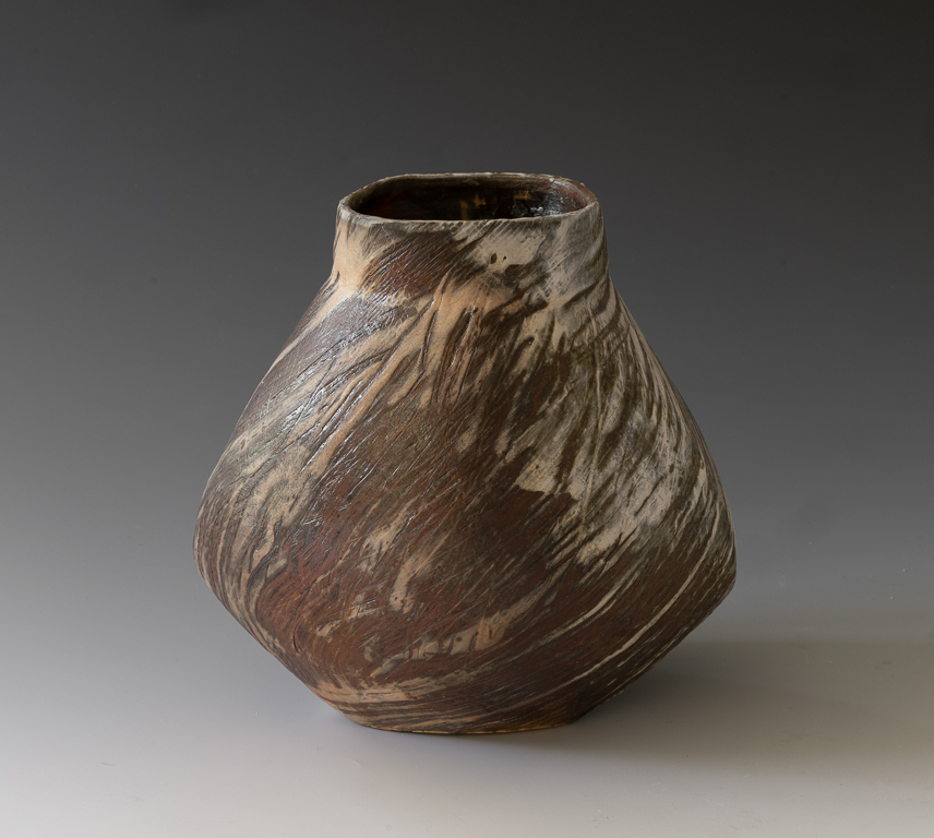 Spade Vase (view A)h 7.5"  w 8"  d 6.25"