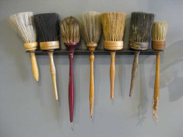 brushes-antique.jpg