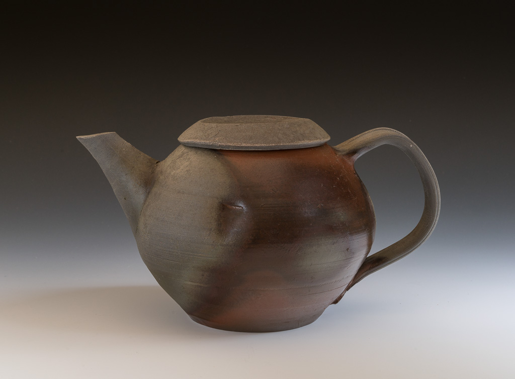 Teapot (Back Handle)h 5"  w 8"  d 5.5"